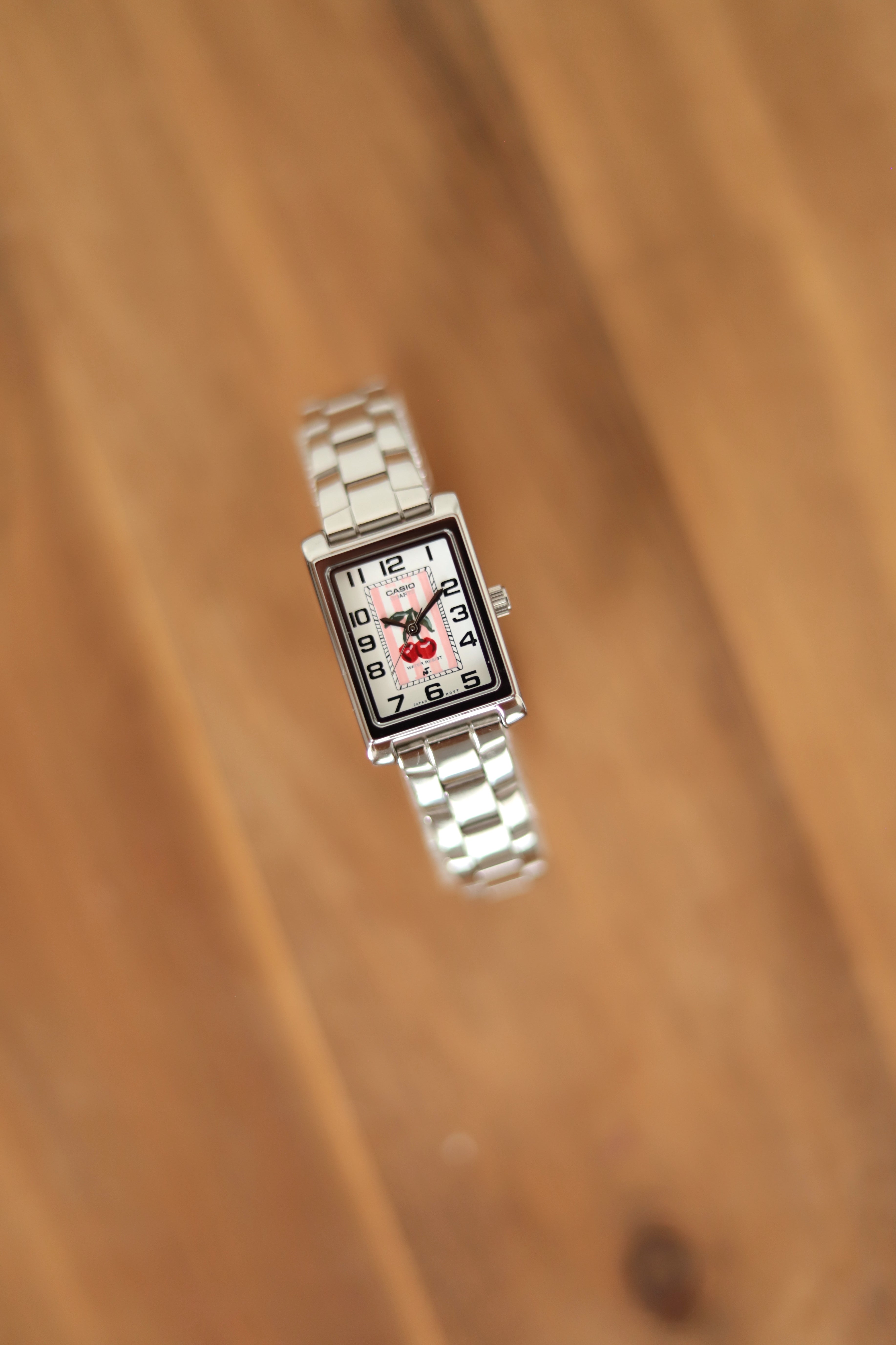 Casio 'Summer fruits' - Hand-painted watch