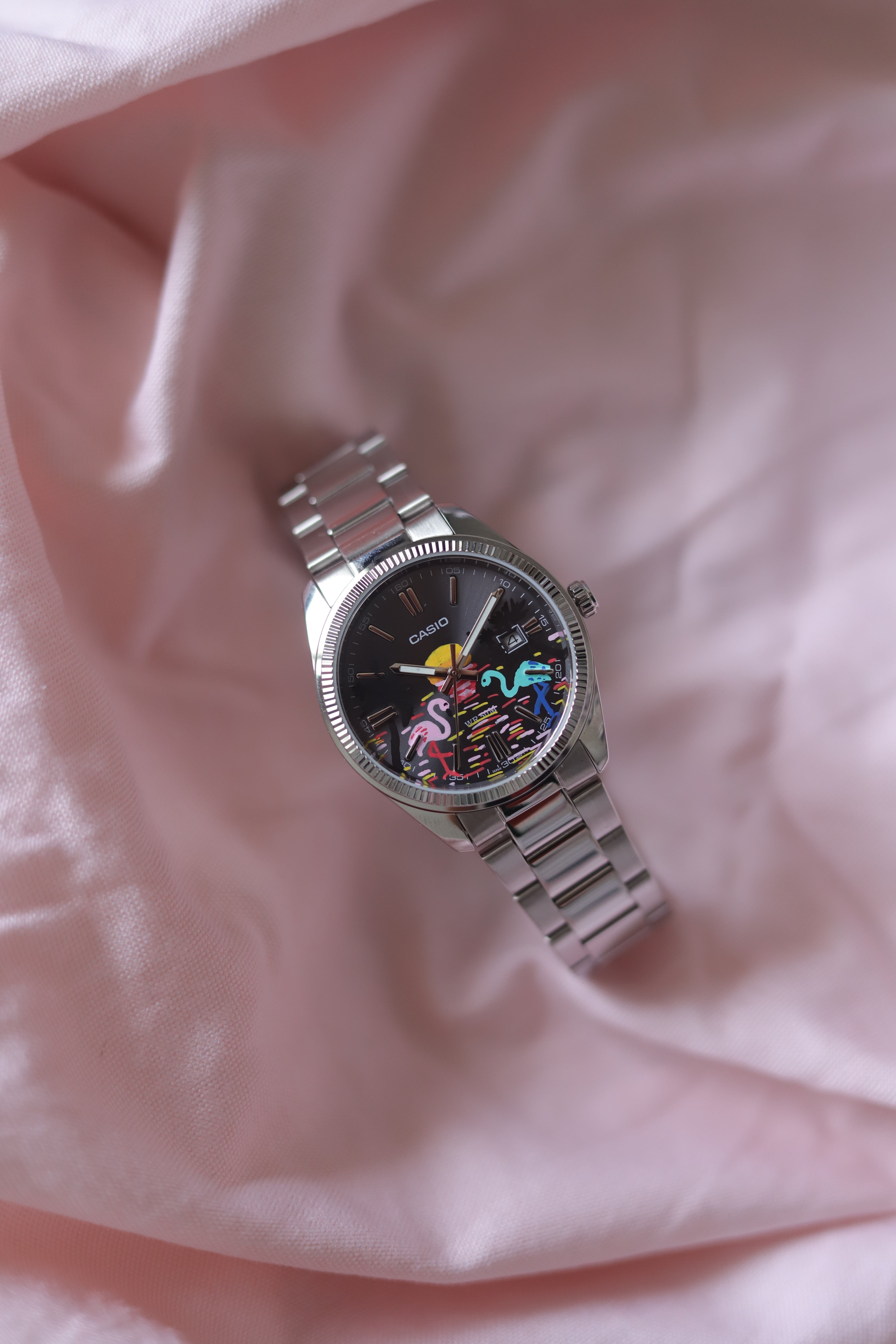 Casio Miami Vibes, cadran peint à la main 