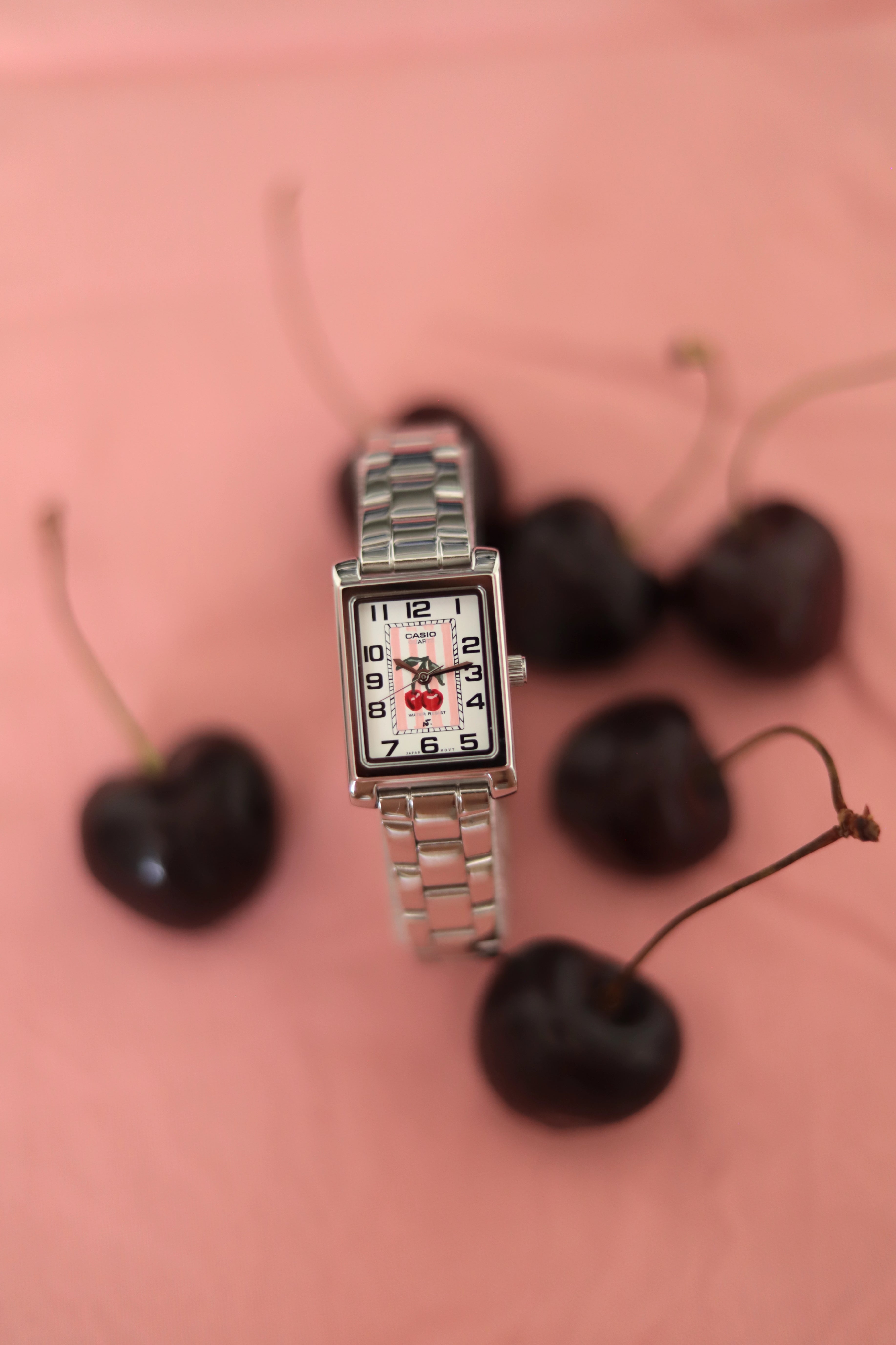 Casio 'Summer fruits' - Montre peinte à la main