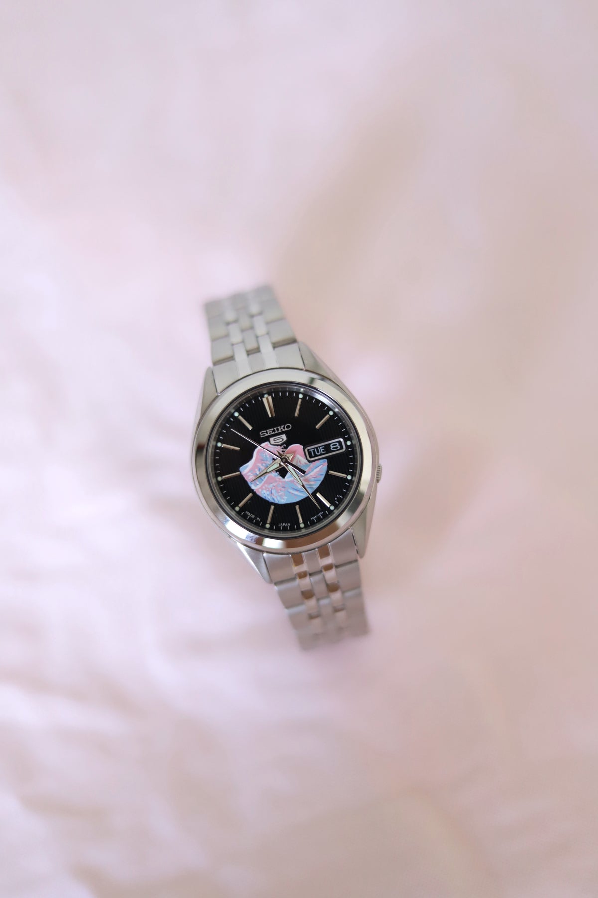 Seiko 'Kanagawa Wave' - Montre peinte à la main
