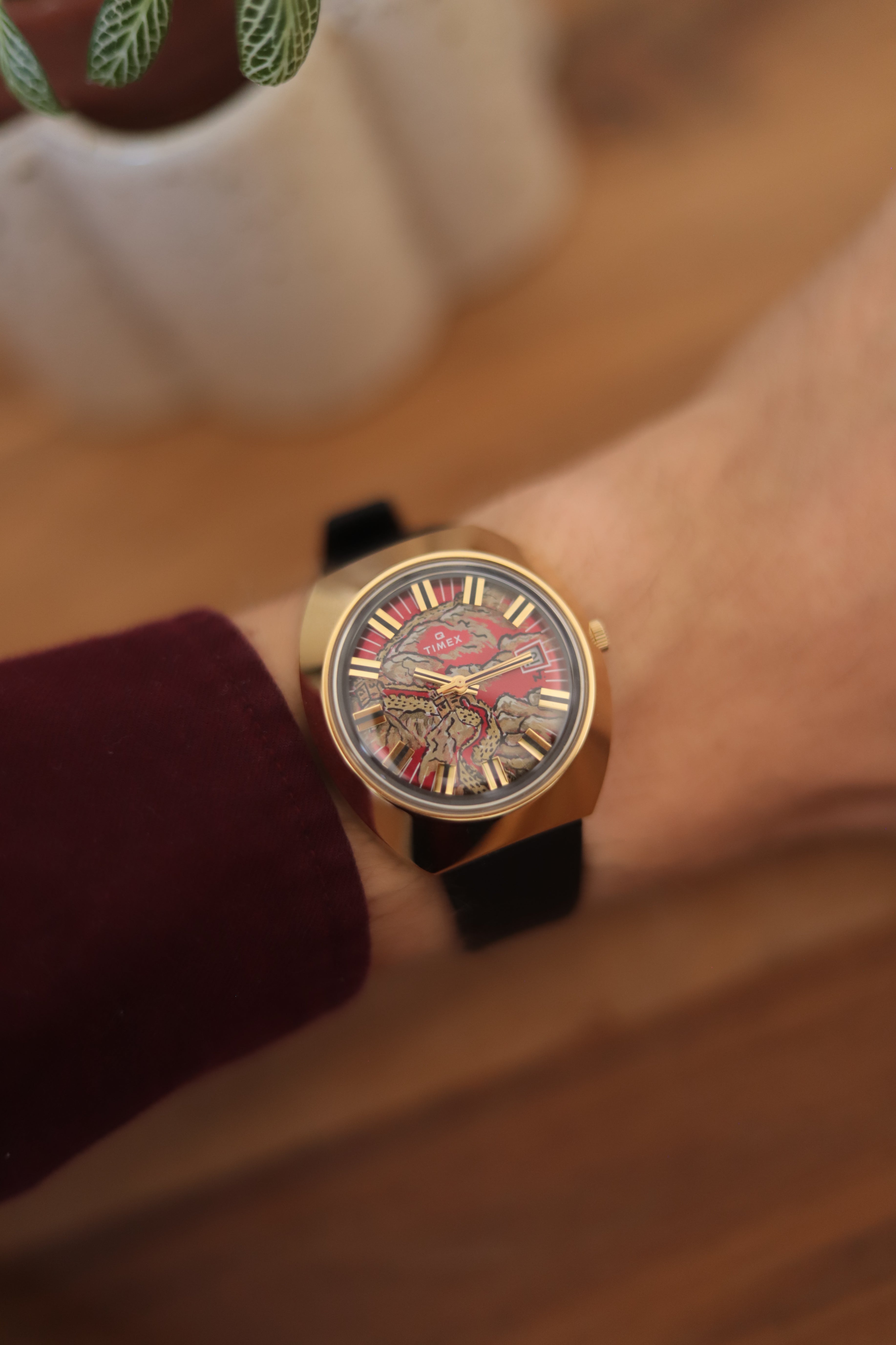 Timex Q 1972 Reissue "Muraille de Chine" - Montre peinte à la main