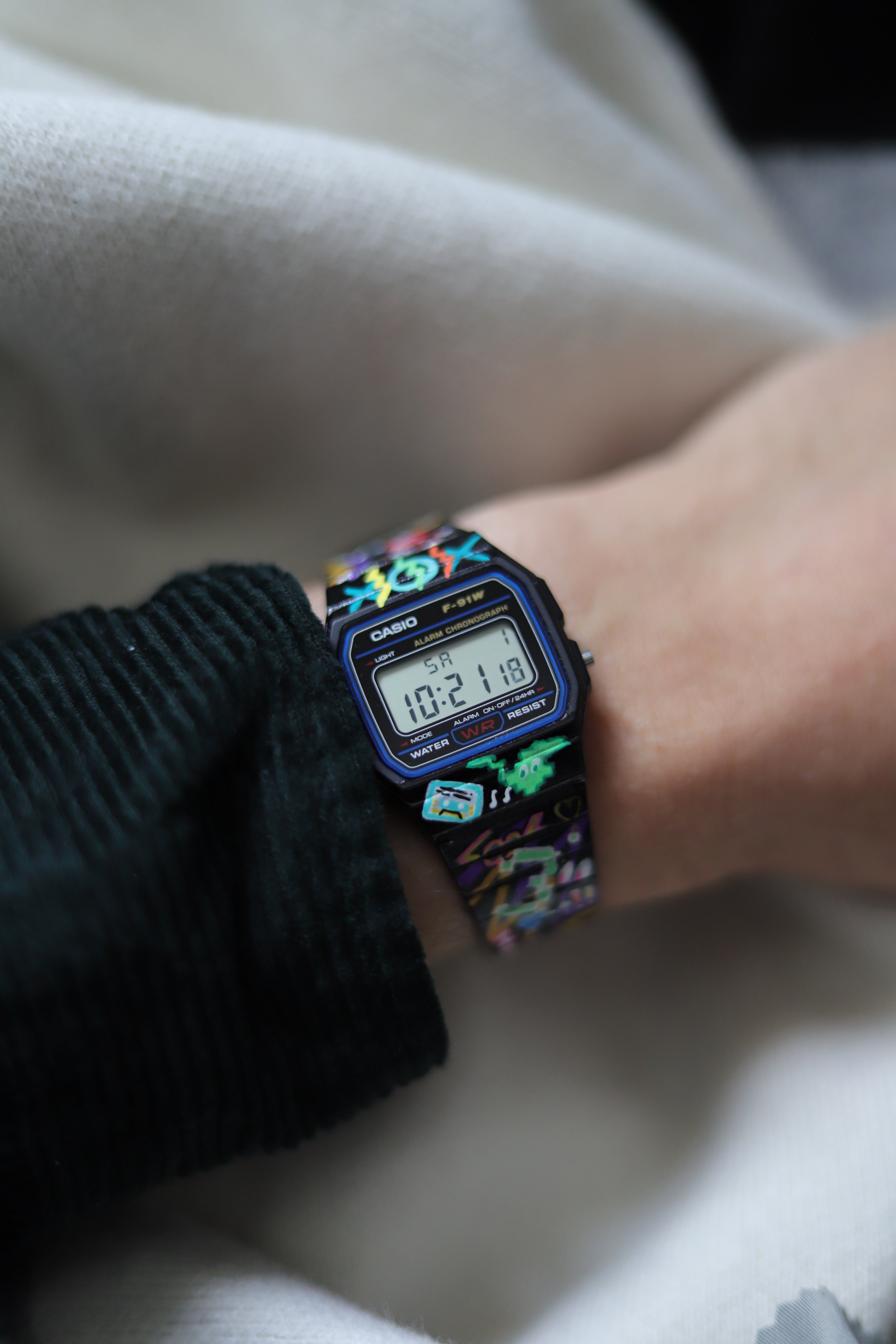 Casio F-91 - Graffiti 3 Rétro - Customisée à la main