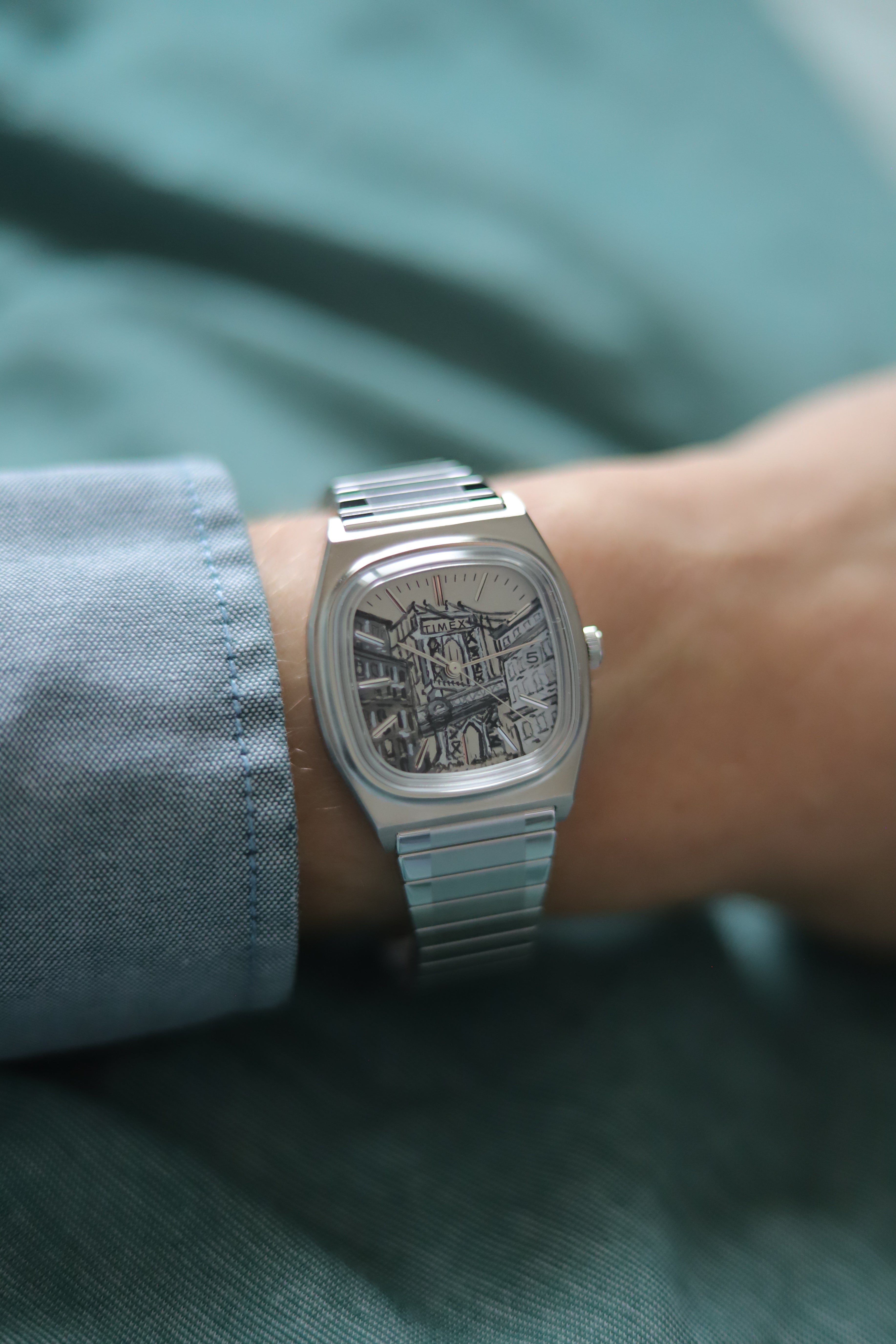 Montre Timex 1983 E Line, peinte à la main par NoracTime