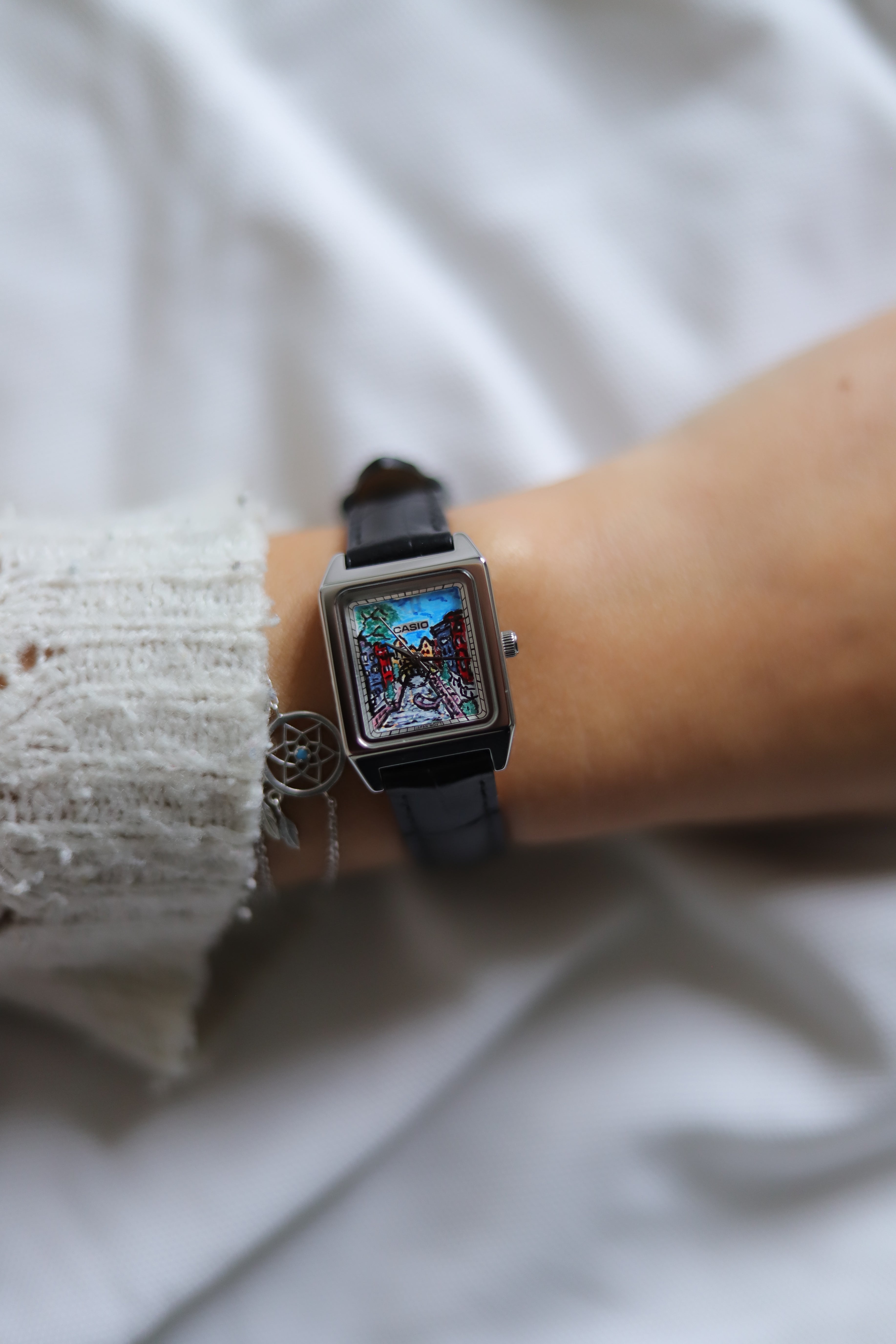 Montre Casio Amsterdam, peinte à la main