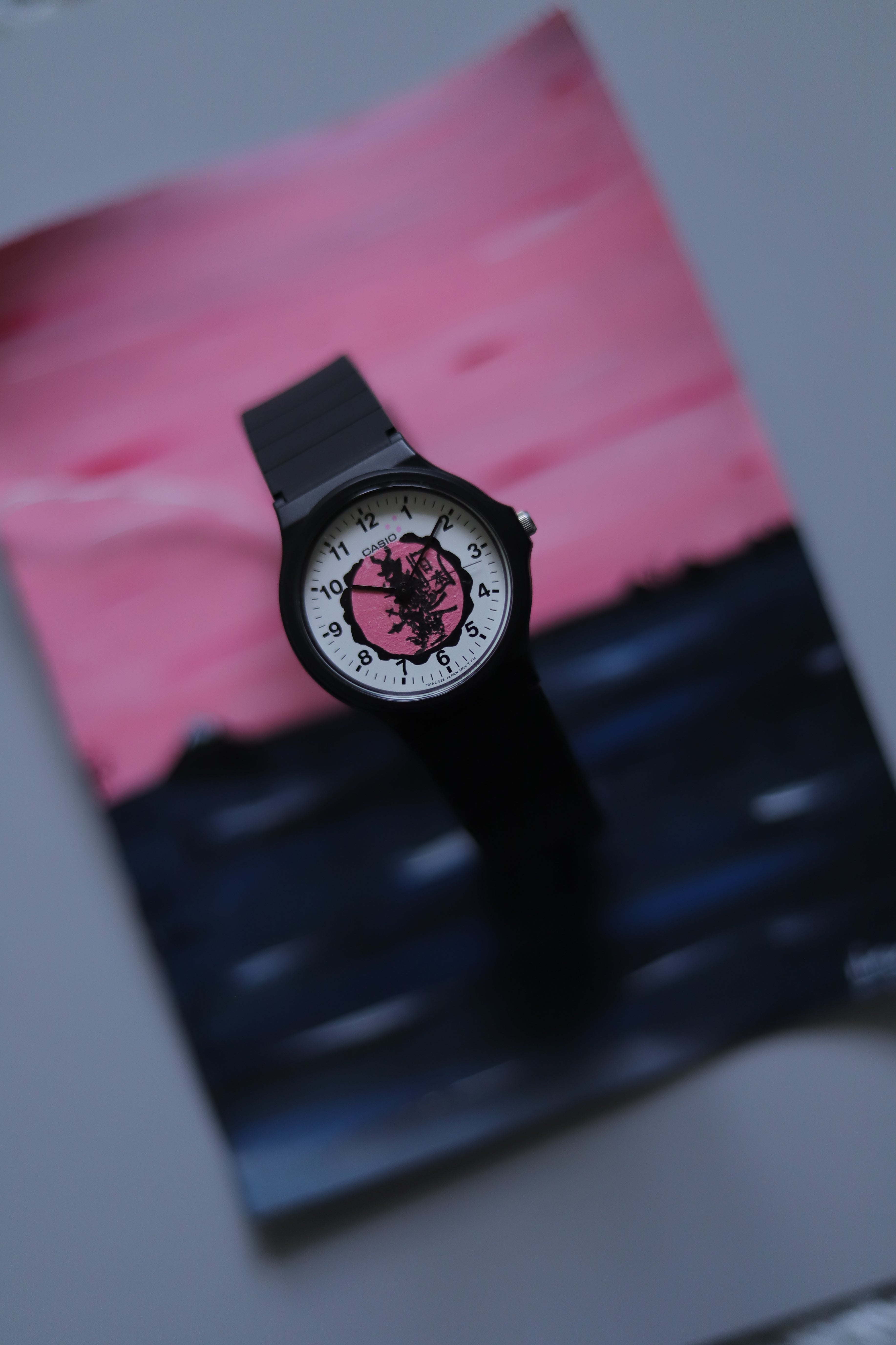 Casio cadran peint à la main, samouraï rose