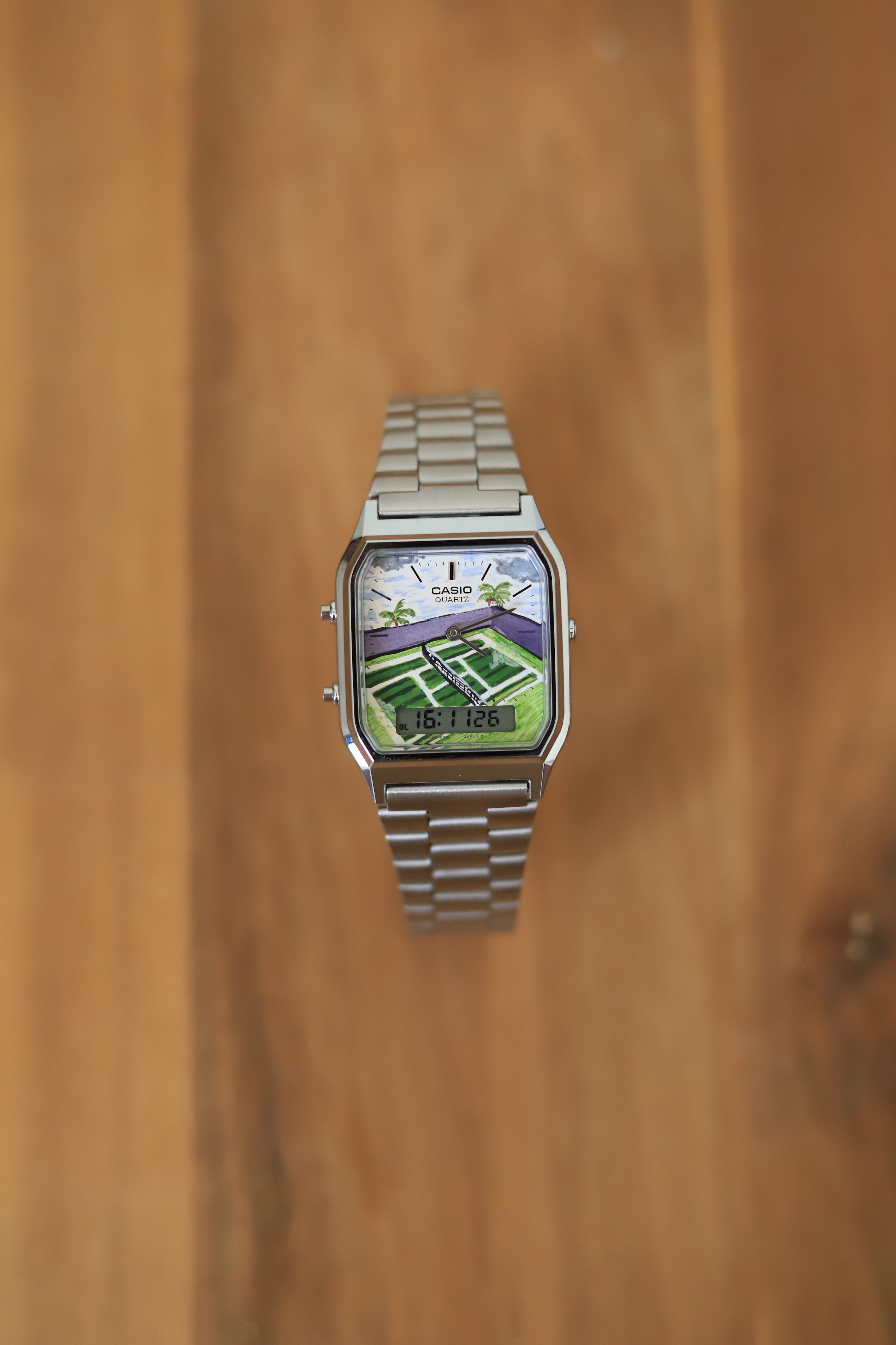 Casio 'Tennis court' Montre peinte à la main