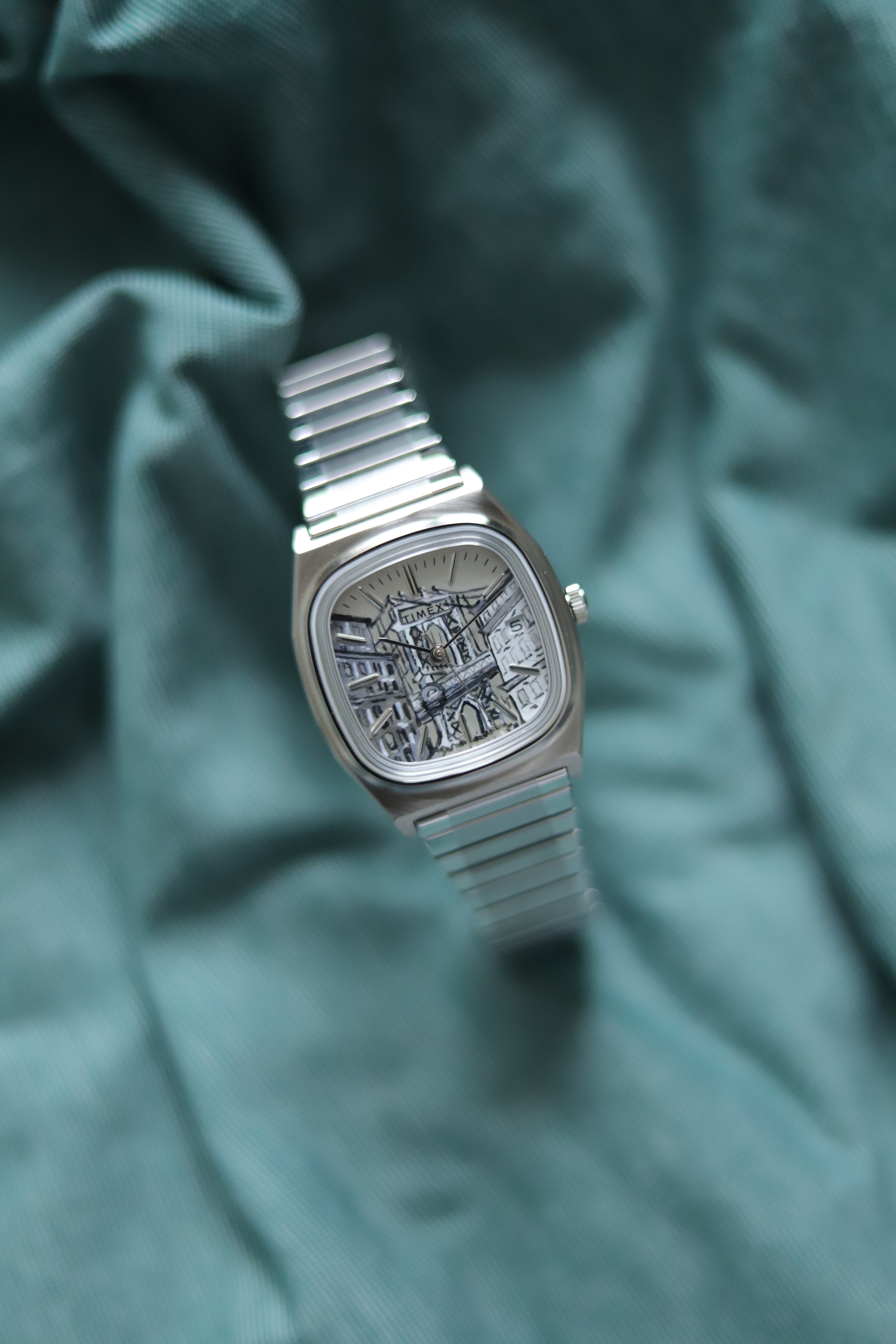 Montre peinte à la main Timex 1983 E Line par NoracTime